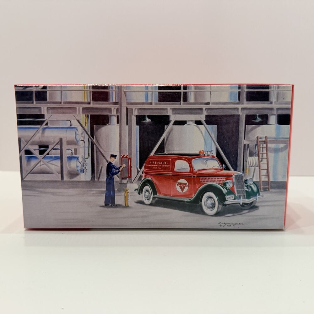 Conoco 1935 Ford Fire Patrol Diecast Car Crown Premiums - Picture 2 of 14